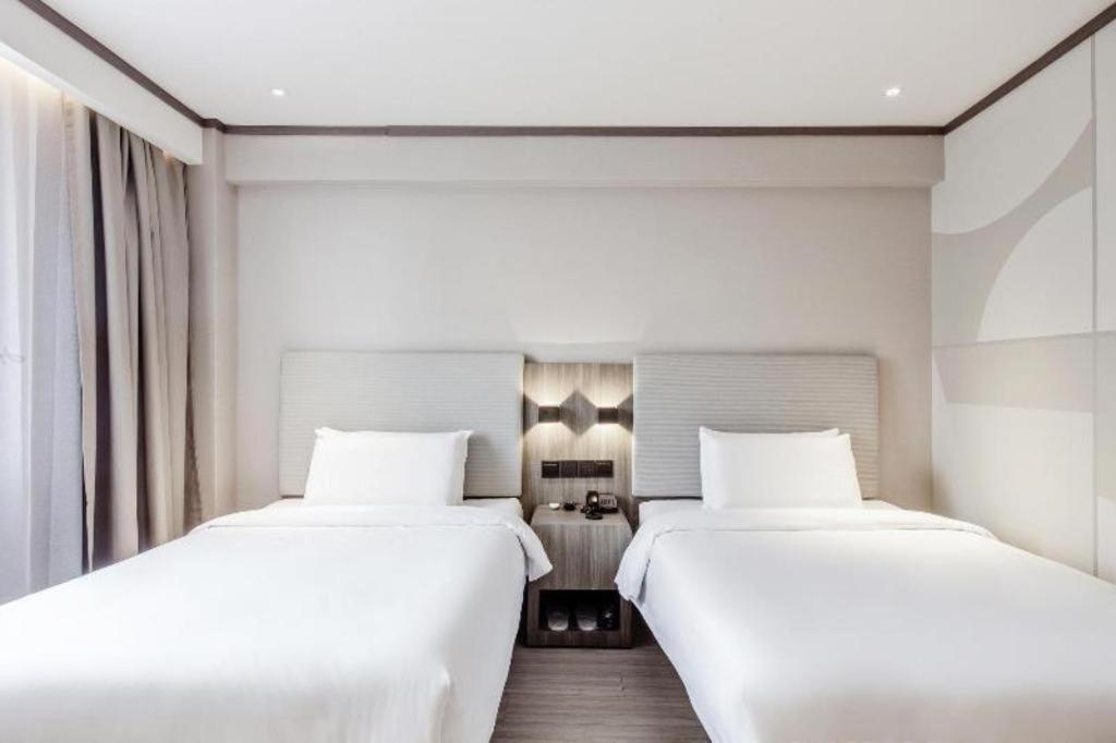 Hotel Hanting Lujiazui Dongnan Road 2*