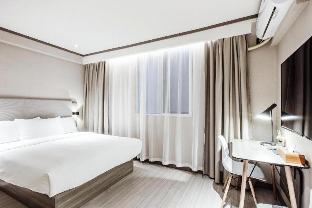 Hotel Hanting Lujiazui Dongnan Road